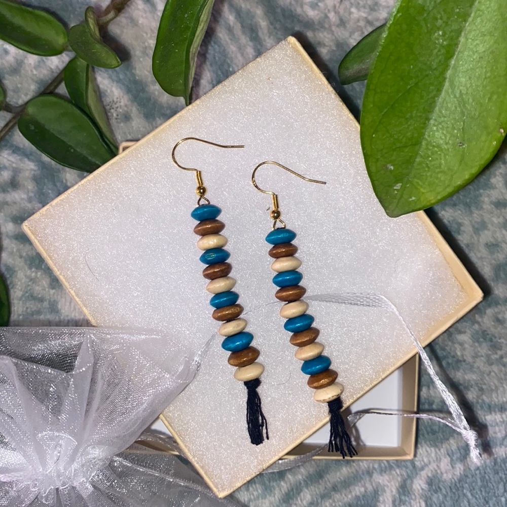 Southwestern Hand Crafted Macrame Tassel Fringe Earrings Wood Beaded Accents